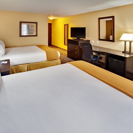 Holiday Inn Express Hotel & Suites Council Bluffs - Convention Center Area By Ihg Ruang foto
