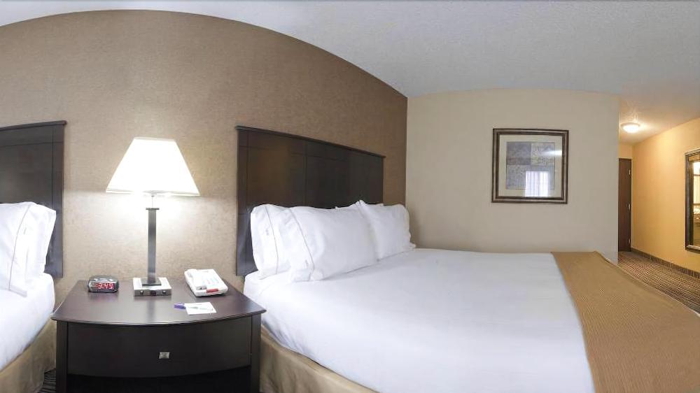 Holiday Inn Express Hotel & Suites Council Bluffs - Convention Center Area By Ihg Bagian luar foto