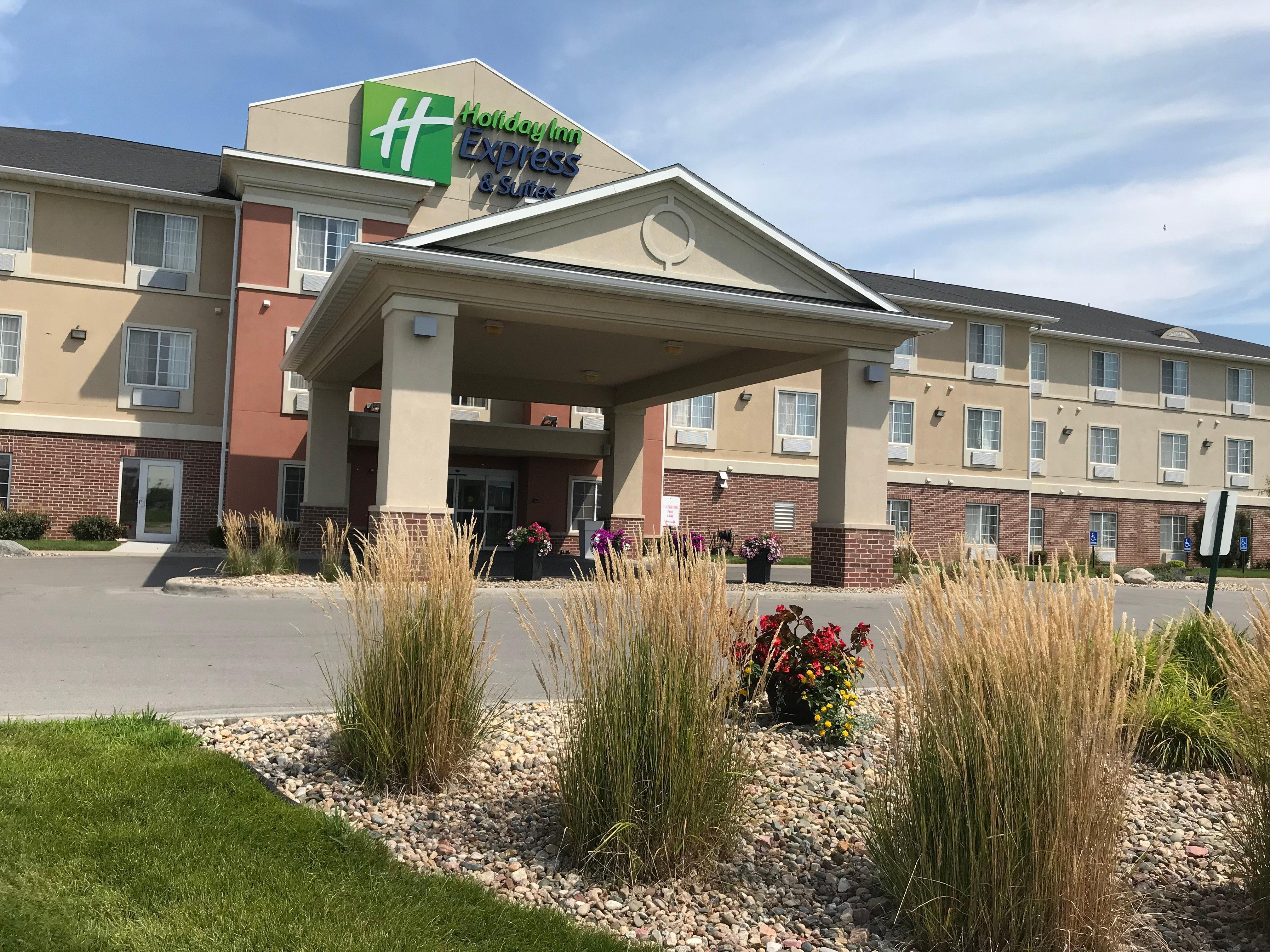 Holiday Inn Express Hotel & Suites Council Bluffs - Convention Center Area By Ihg Bagian luar foto