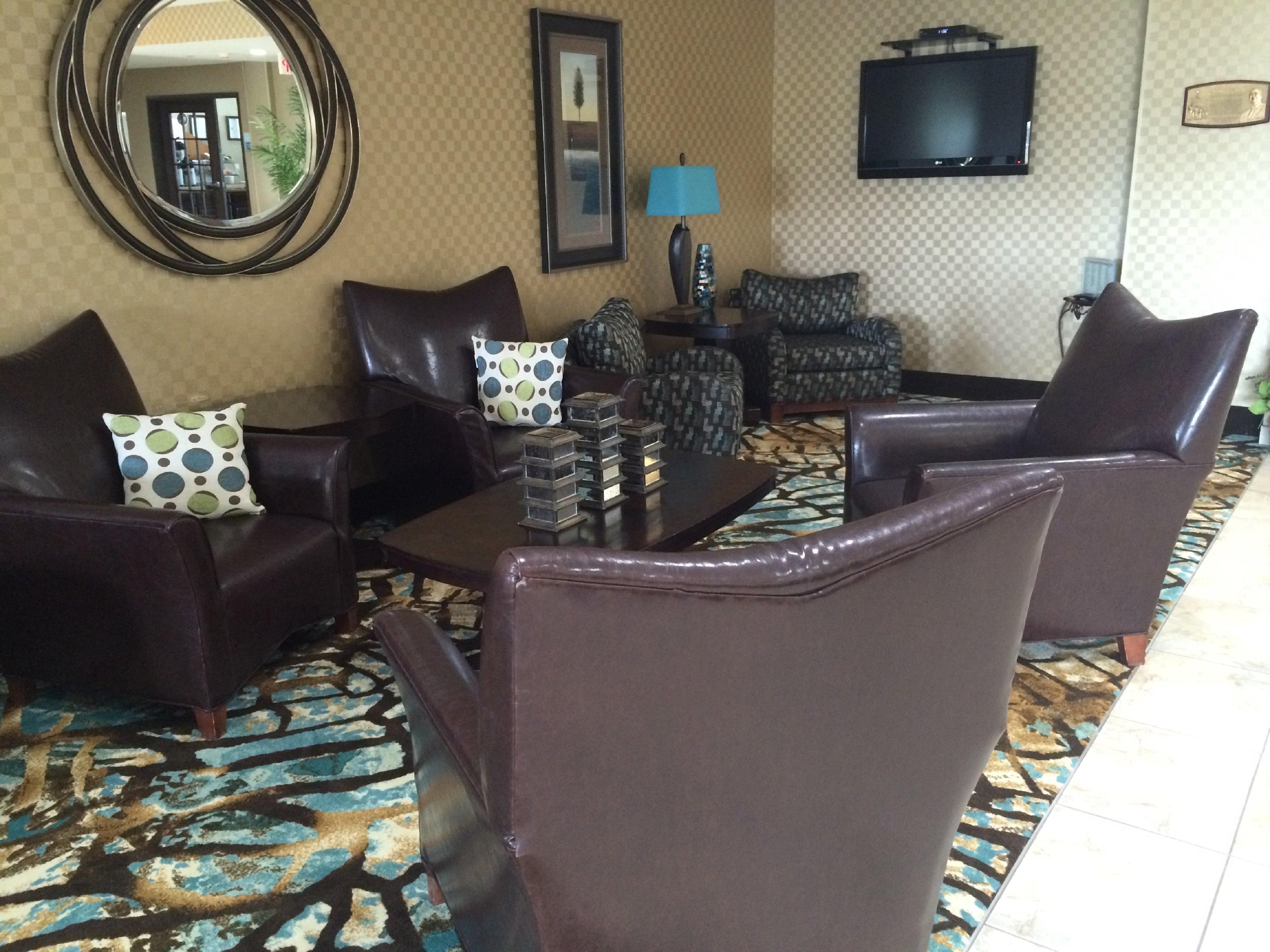 Holiday Inn Express Hotel & Suites Council Bluffs - Convention Center Area By Ihg Bagian luar foto