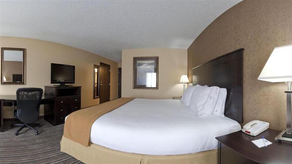 Holiday Inn Express Hotel & Suites Council Bluffs - Convention Center Area By Ihg Bagian luar foto